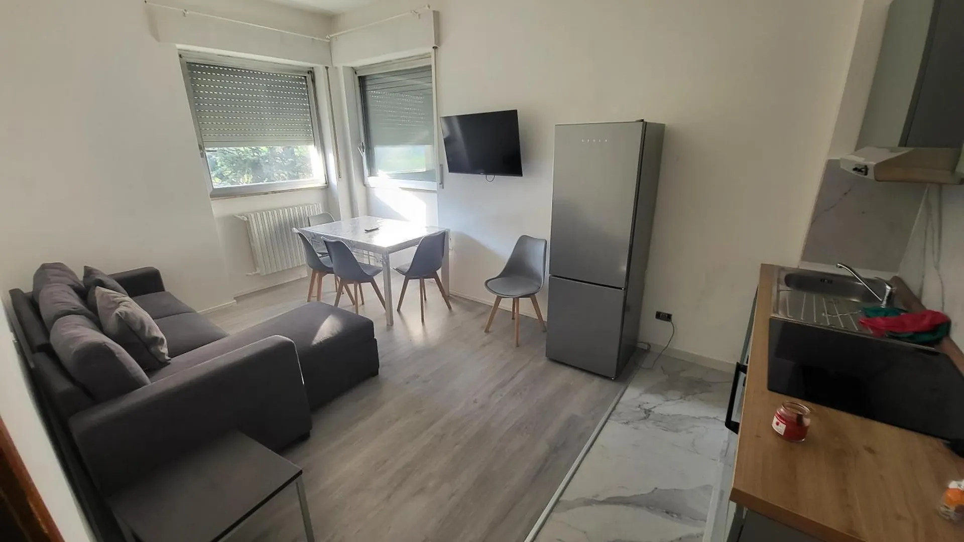 Toma Apartment Trilocale Moderno Per Max 6 Persone Milán