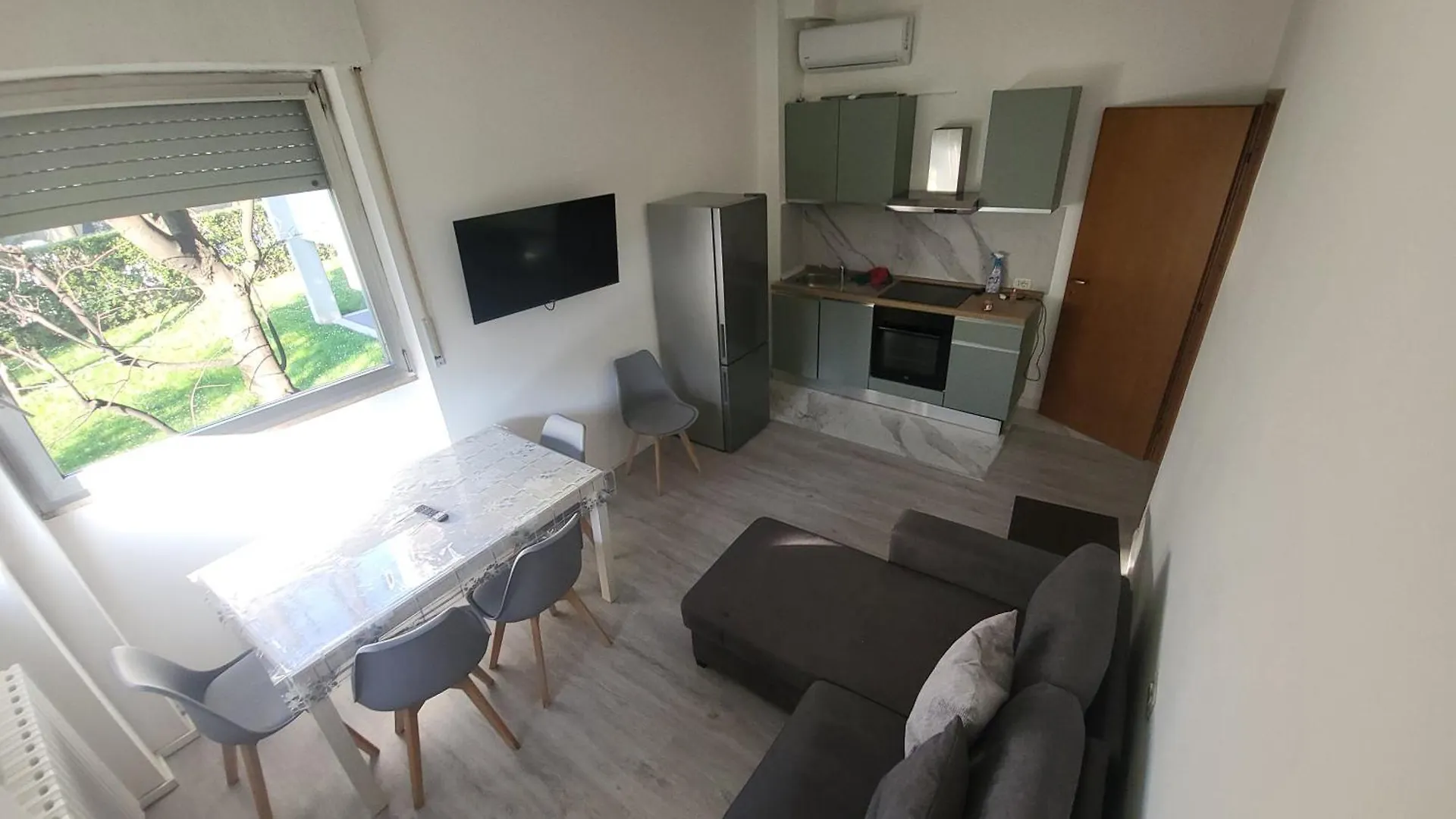 Toma Apartment Trilocale Moderno Per Max 6 Persone Milán