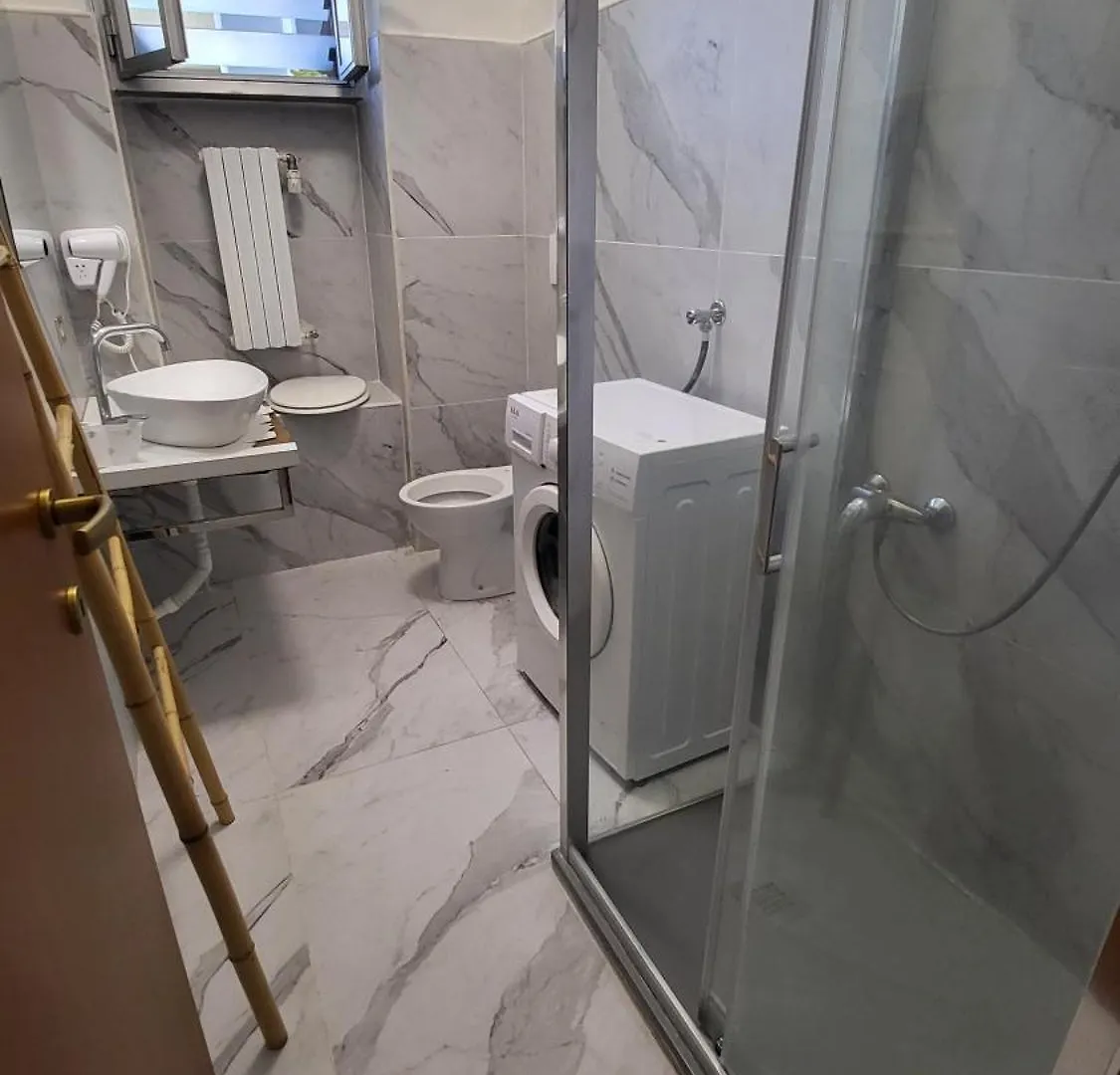 Toma Apartment Trilocale Moderno Per Max 6 Persone Milán
