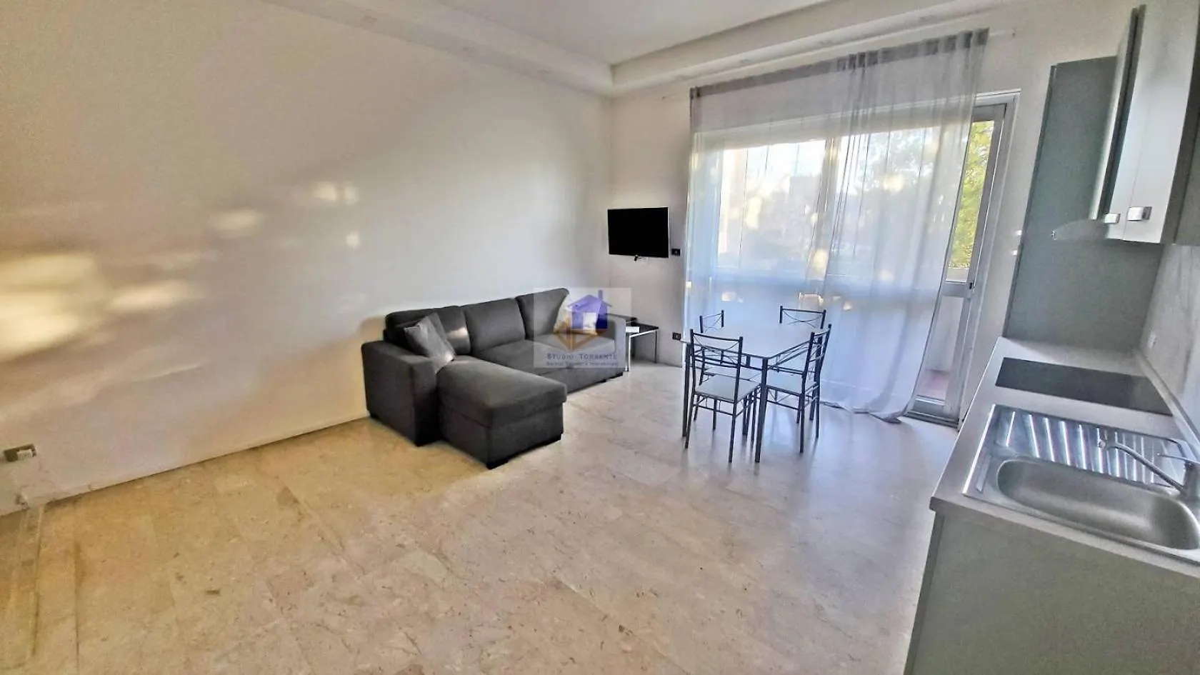 Toma Apartment Trilocale Moderno Per Max 6 Persone Milán Italia