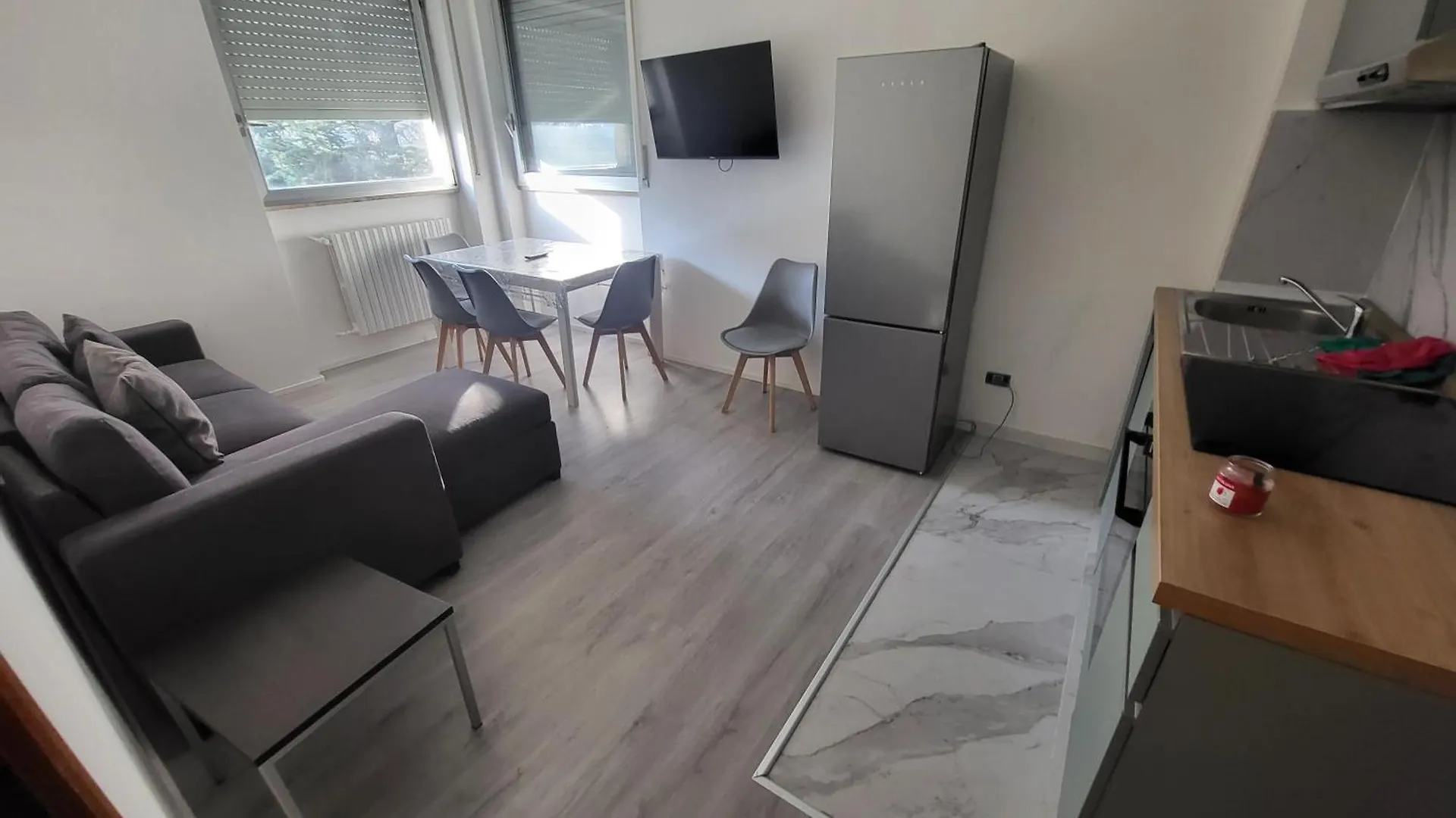 Toma Apartment Trilocale Moderno Per Max 6 Persone Milán
