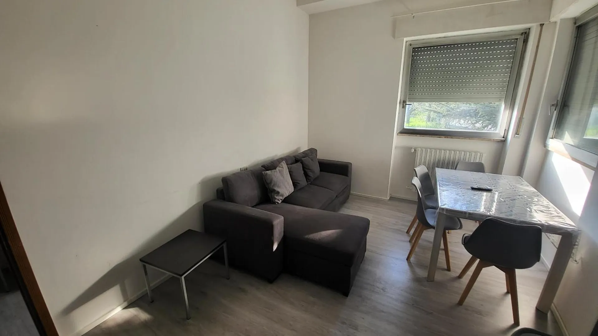 Toma Apartment Trilocale Moderno Per Max 6 Persone Milán