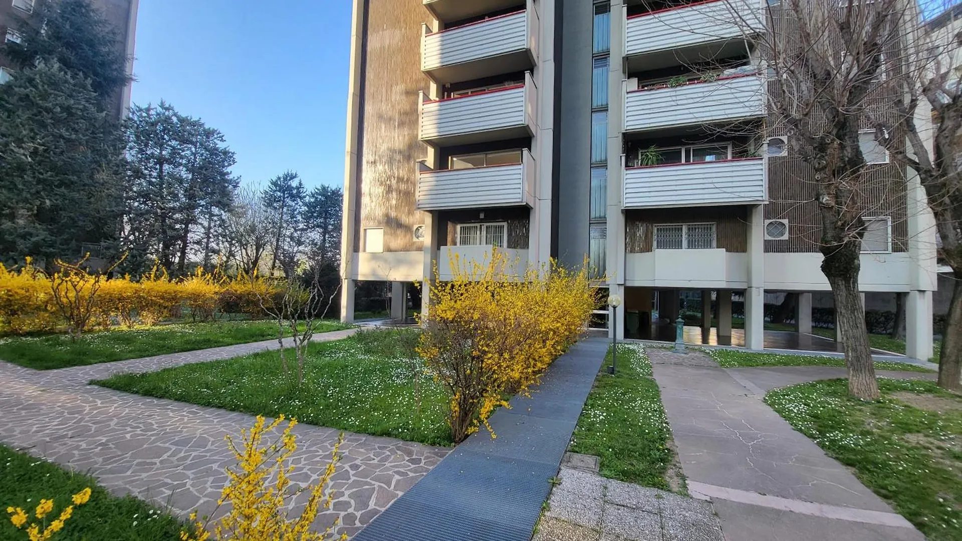 Toma Apartment Trilocale Moderno Per Max 6 Persone Milán