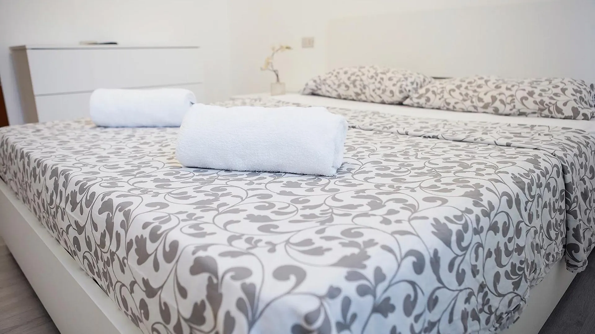 Toma Apartment Trilocale Moderno Per Max 6 Persone Milán