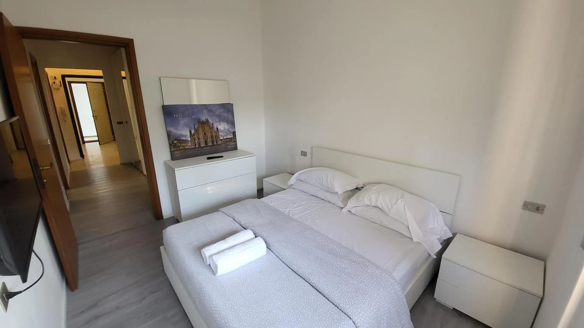 Toma Apartment Trilocale Moderno Per Max 6 Persone ミラノ